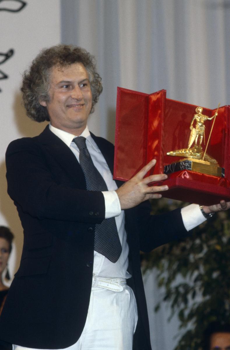 1985_ exilio de gardel Venice-Film_FestelPino Solanas  award.jpg
