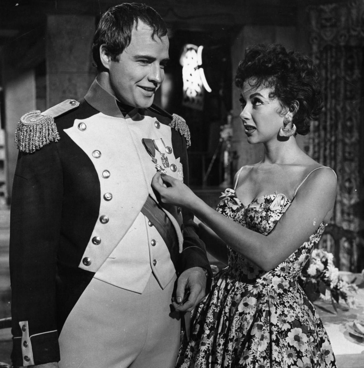 Marlon-Brando-and-Rita-Moreno-1517x1536.jpg