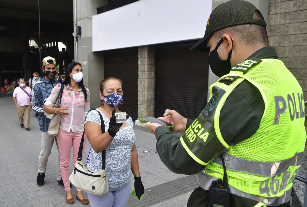 Medellín-AP-Luis-Benavides.jpg