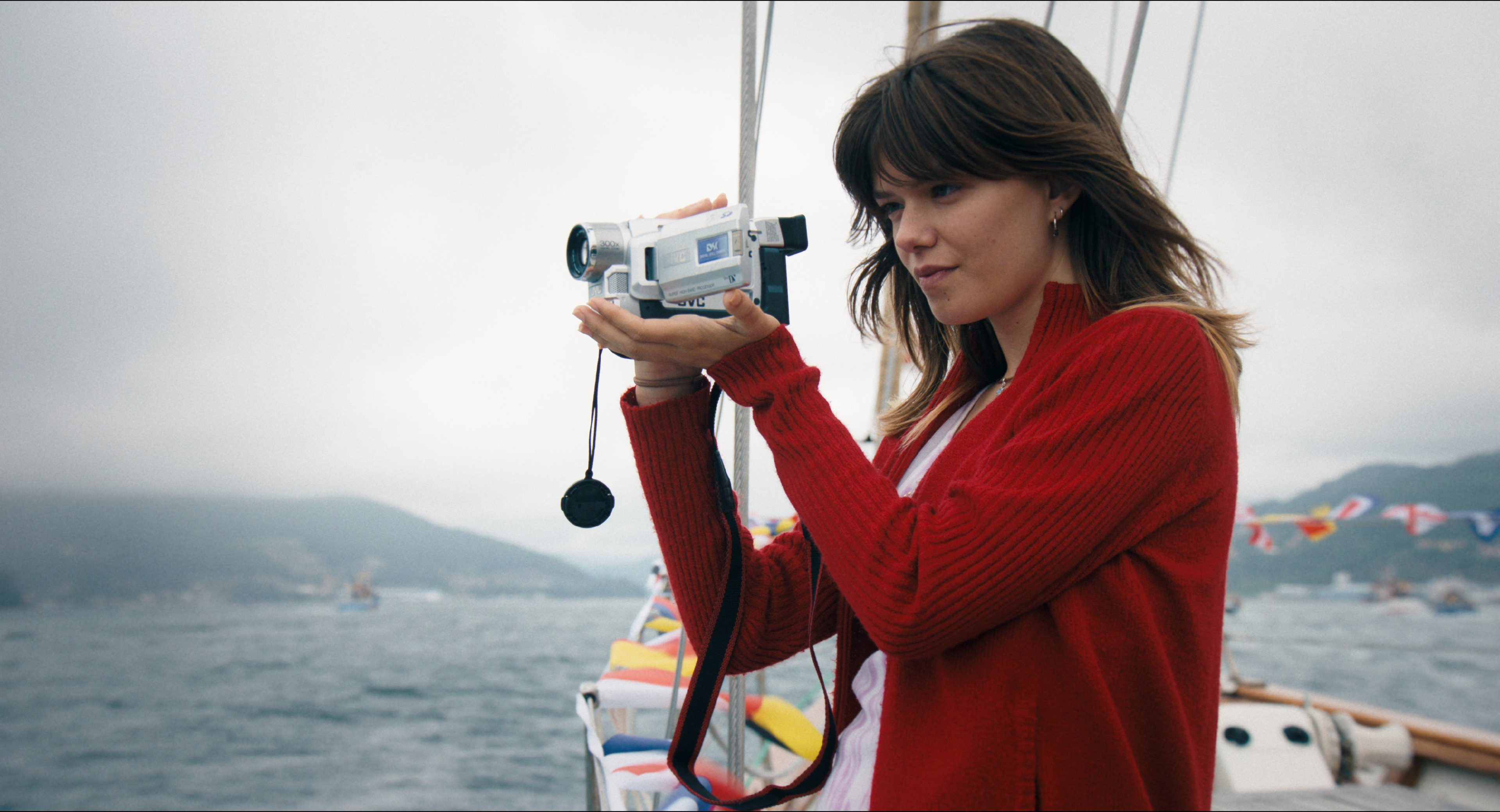 Llucia Garcia as Marina