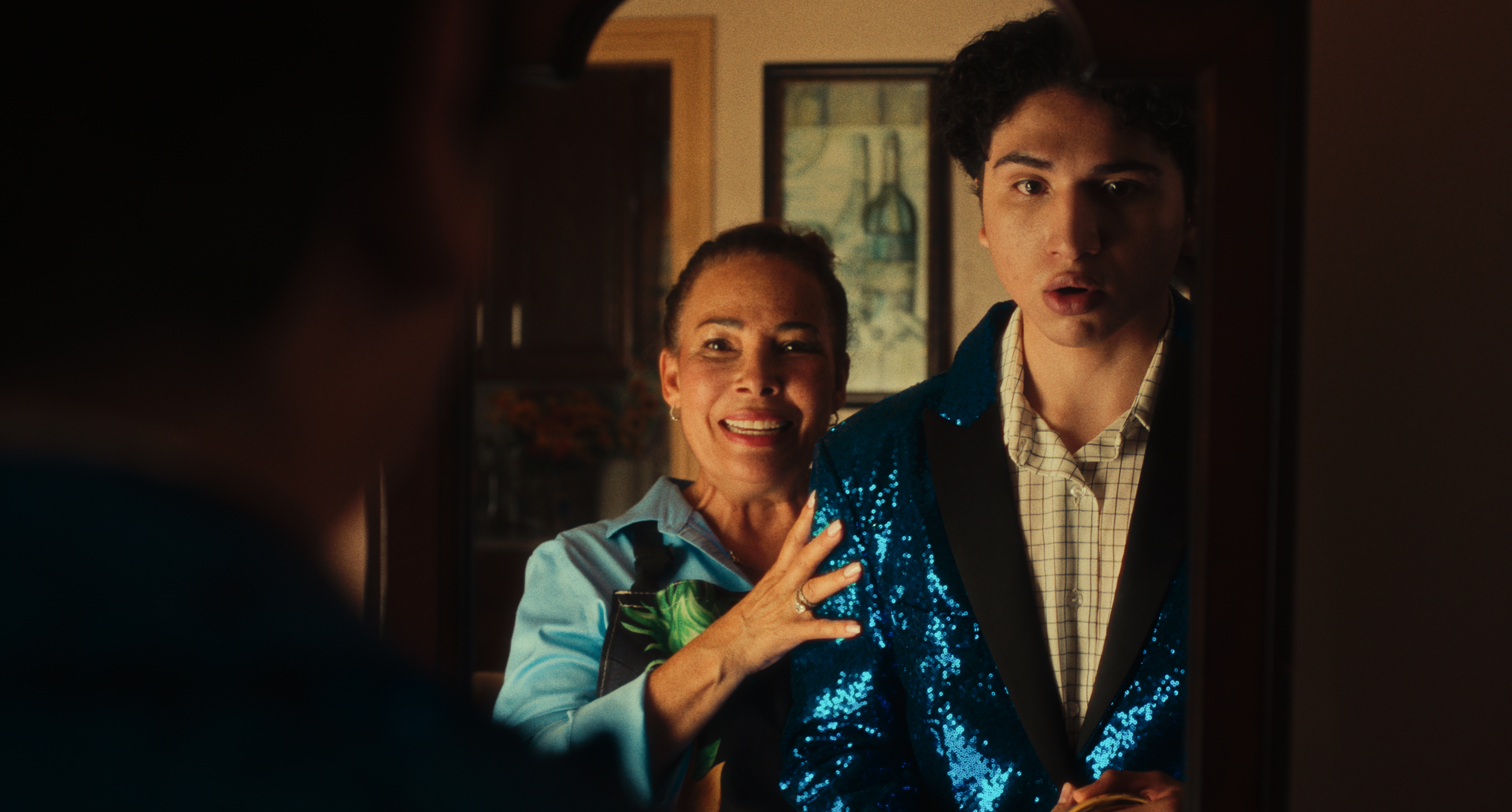 Marabina Jaimes as Josefina ( mother) and Anthony González as Javier